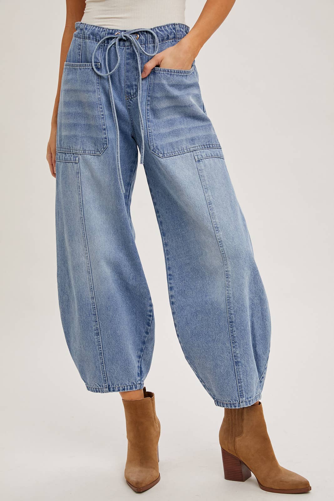 DENIM MID-WAIST DRAWSTRINGS BARREL JEANS