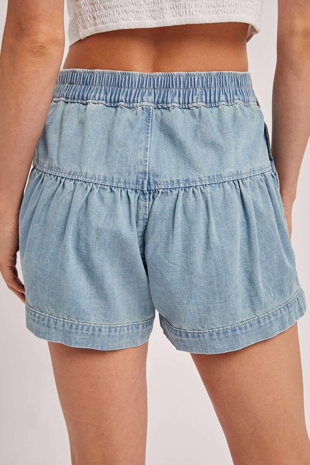 FLUER PLEATED DENIM SHORTS WITH POCKETS
