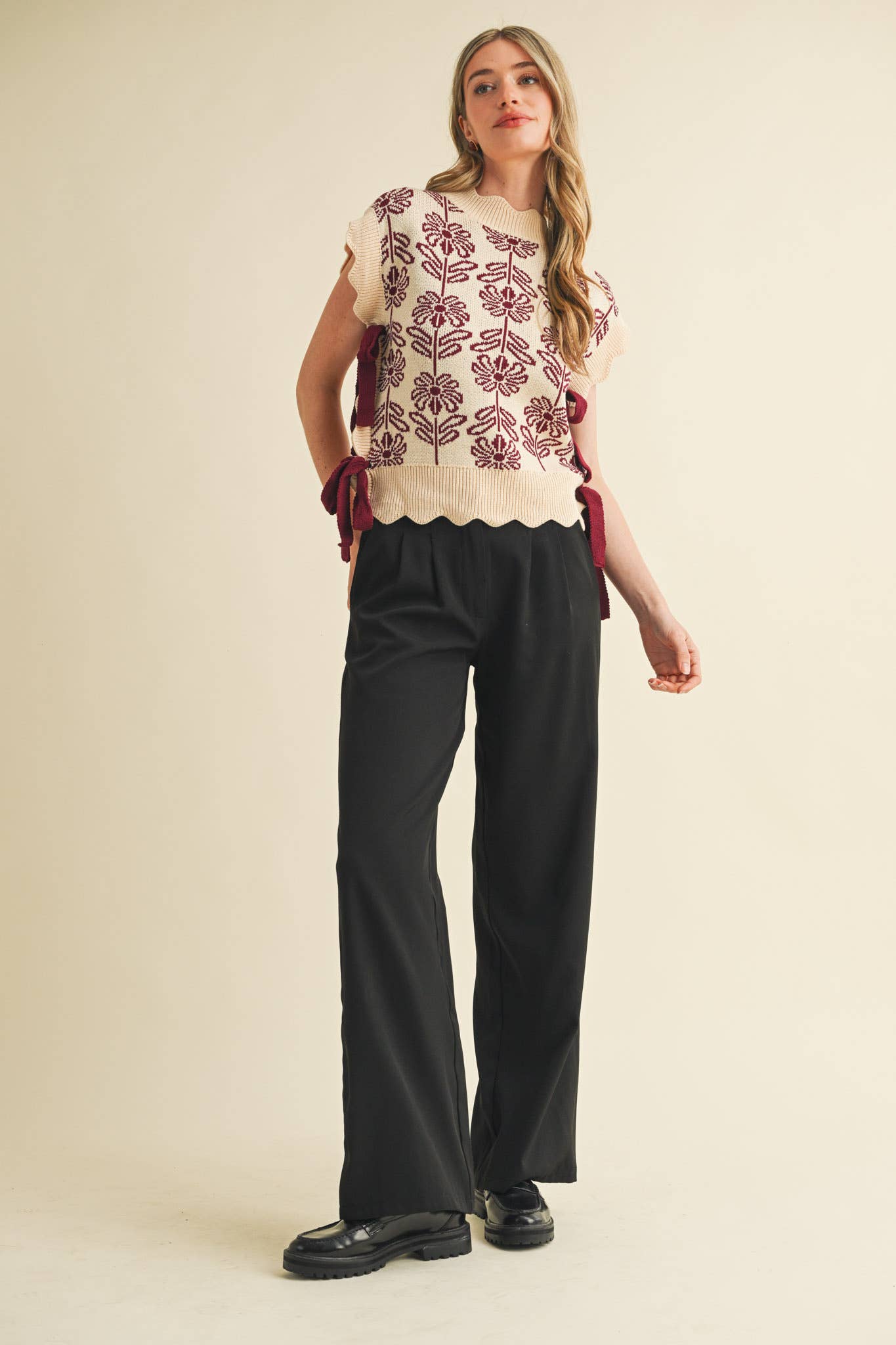 LC MOCK NECK FLORAL SWEATER VEST WITH TIES