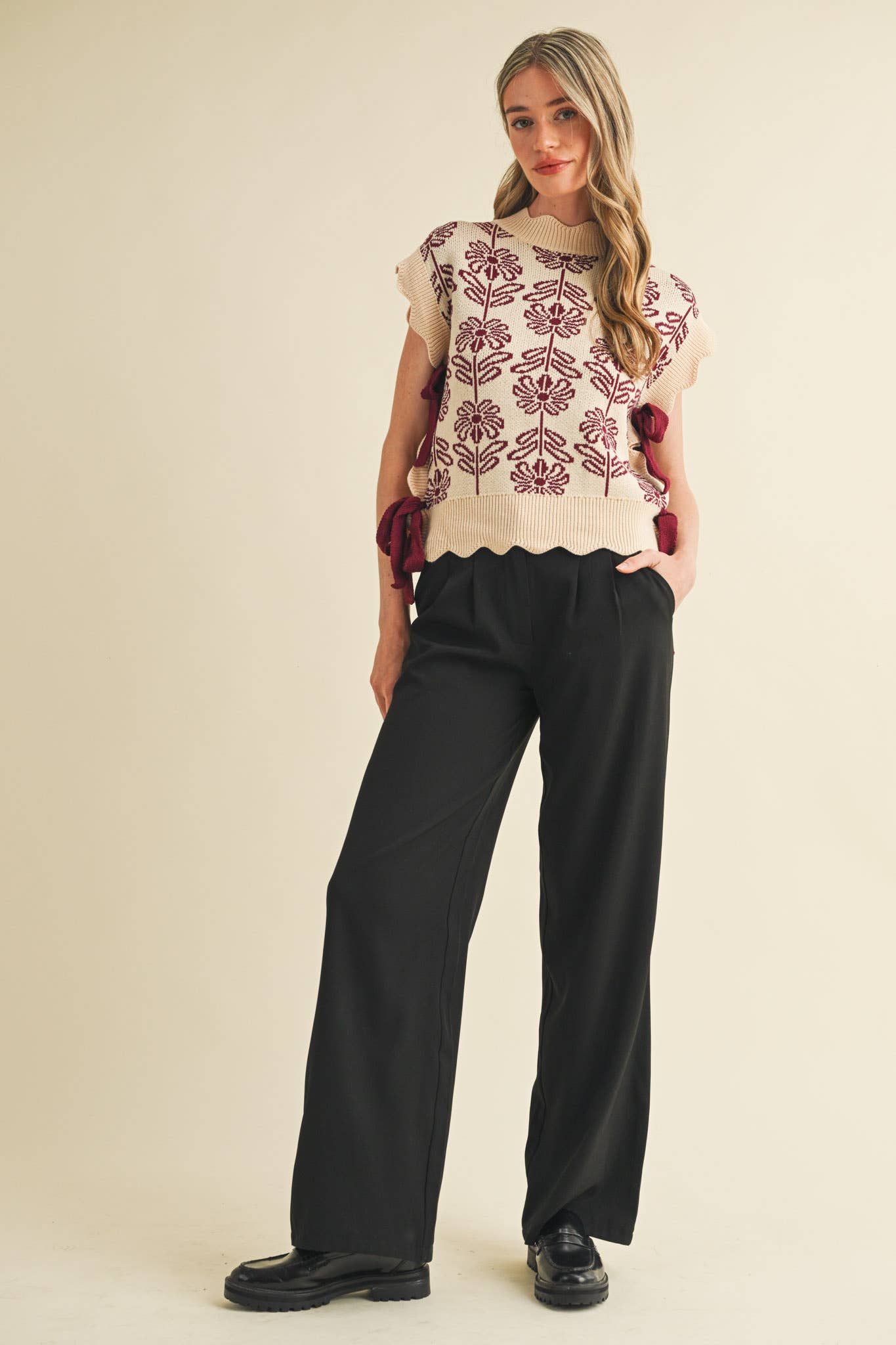 LC MOCK NECK FLORAL SWEATER VEST WITH TIES