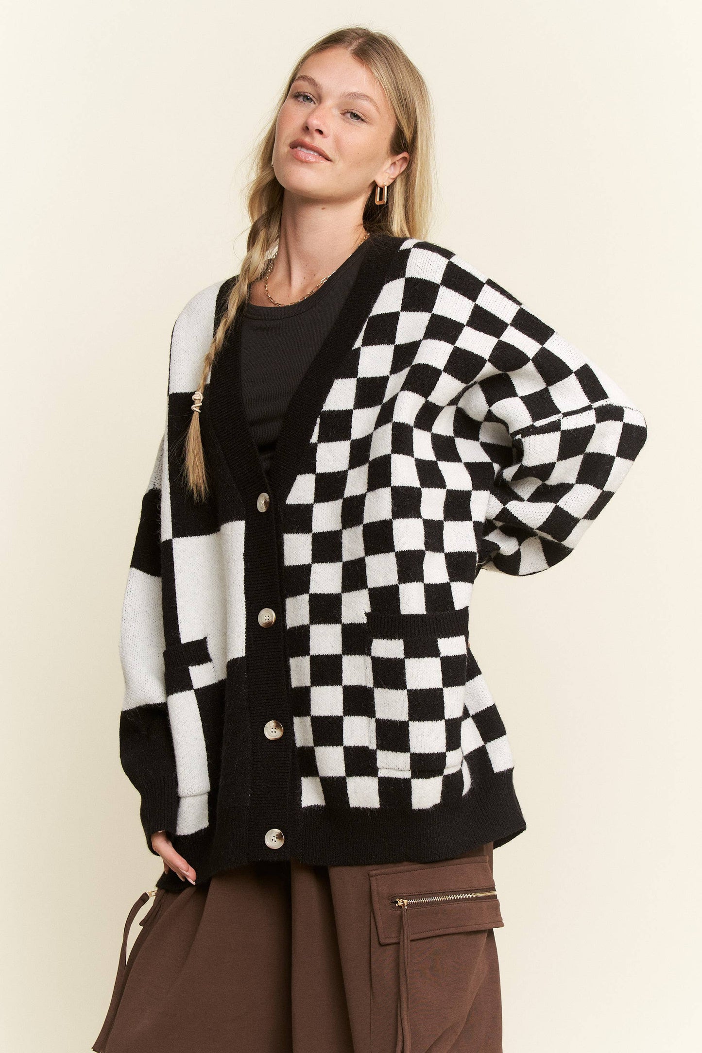 BUTTON DOWN LONG SLEEVE CHECKERED OVERSIZED CARDIGAN