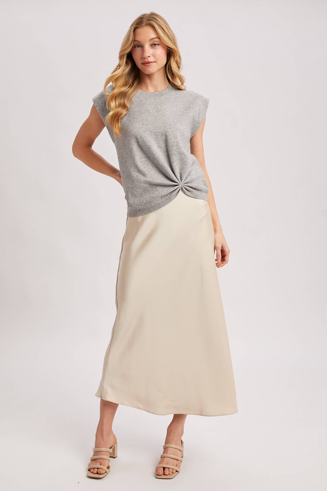TWIST-KNOT KNIT TOP