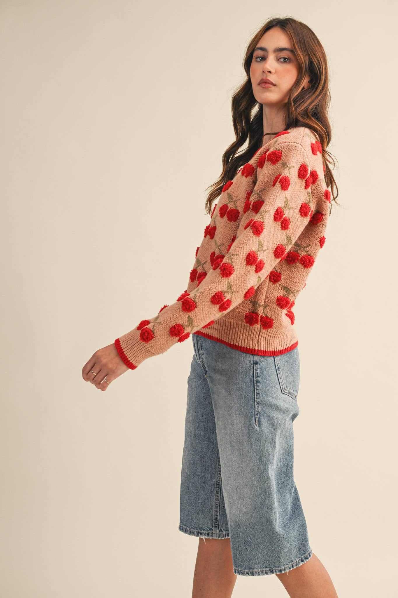 FUZZY CHERRY SWEATER MSW11122
