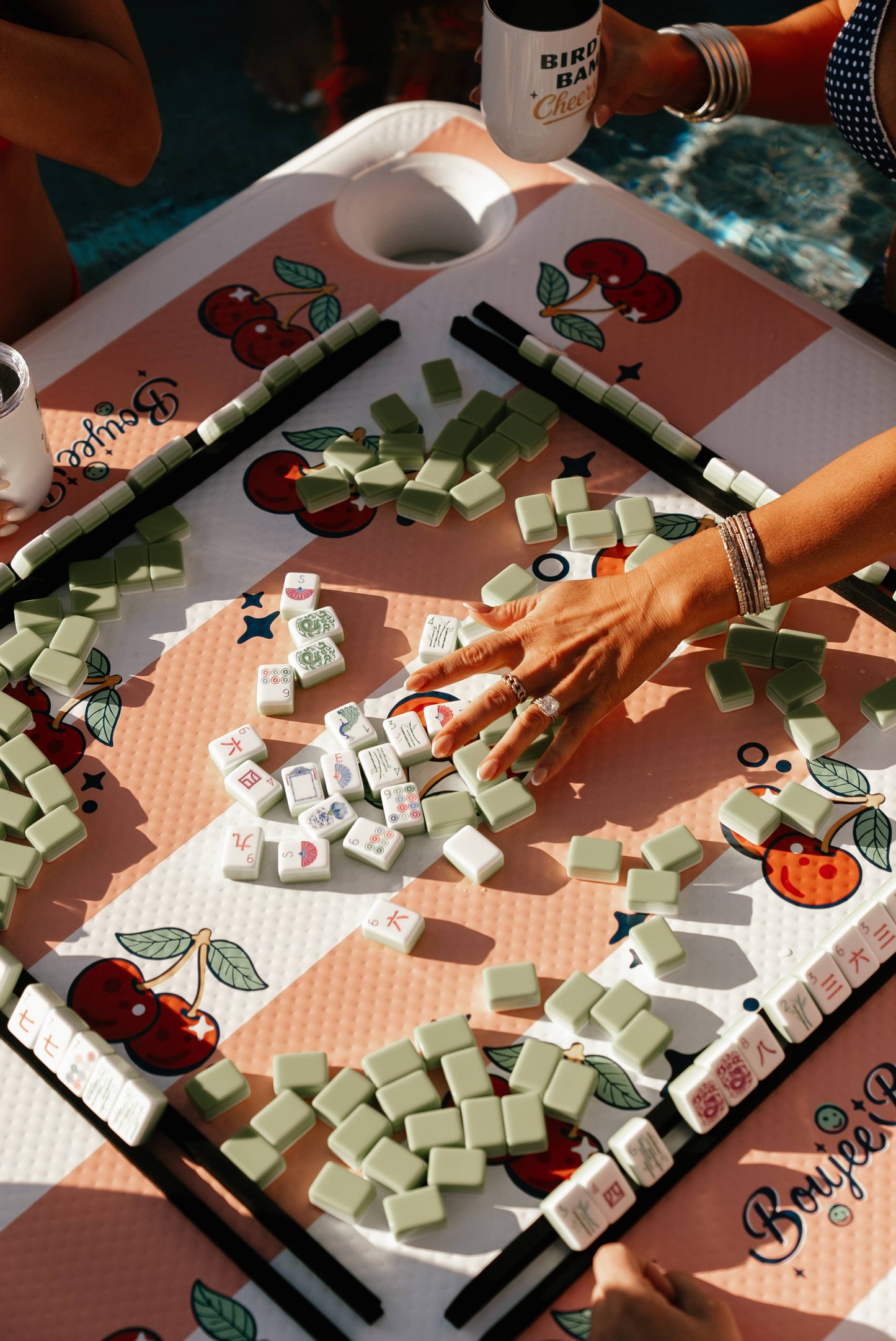 Floating Mahjong Table